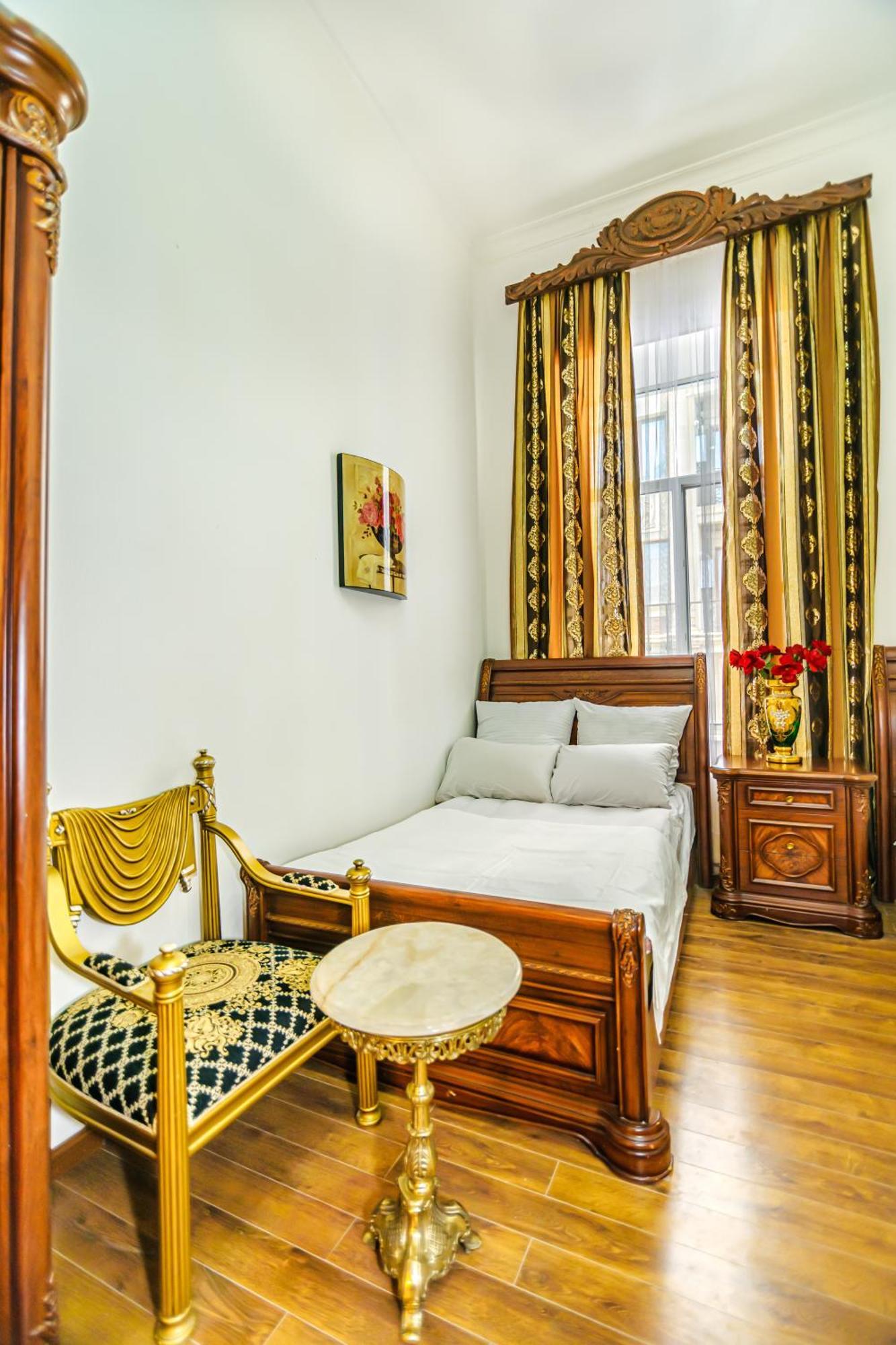 Sera Boutique Hotel 1 Баку Экстерьер фото