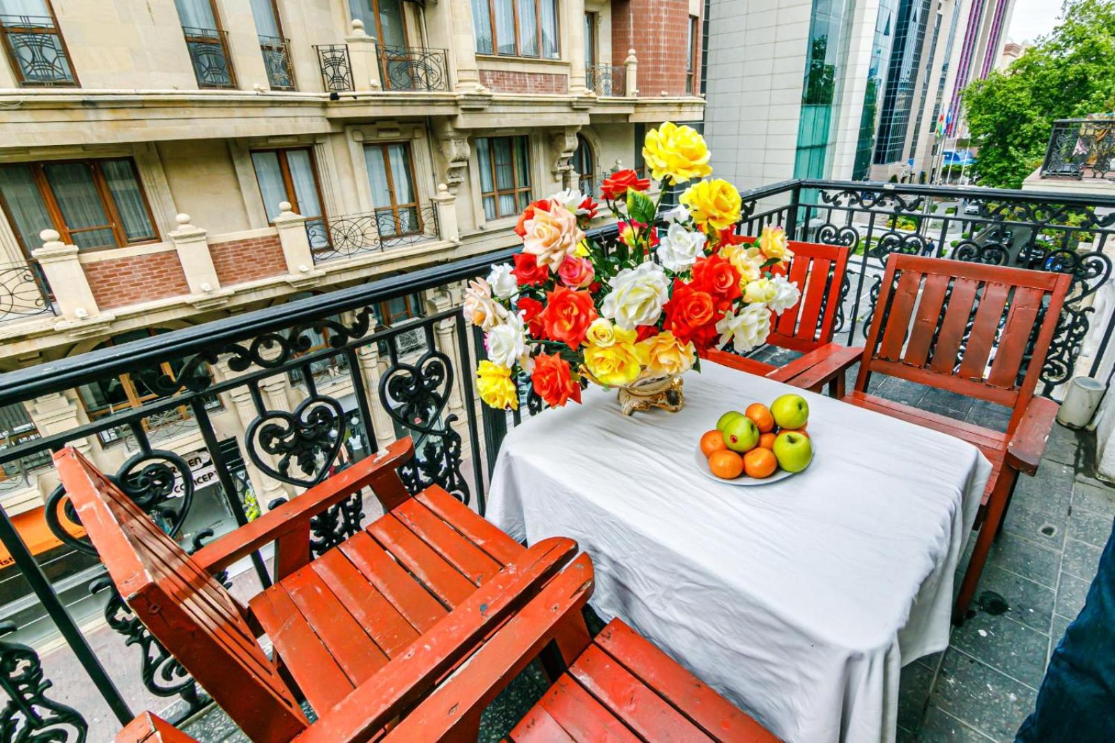 Sera Boutique Hotel 1 Баку Экстерьер фото